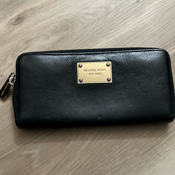 Michael Kors Black Leather Wallet - Picture 3 of 12